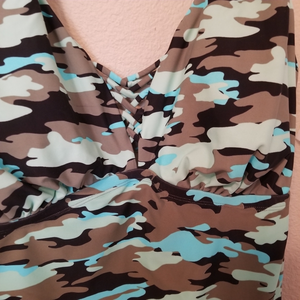 Camouflage One-Piece Swimsuit - Picture 3 of 7